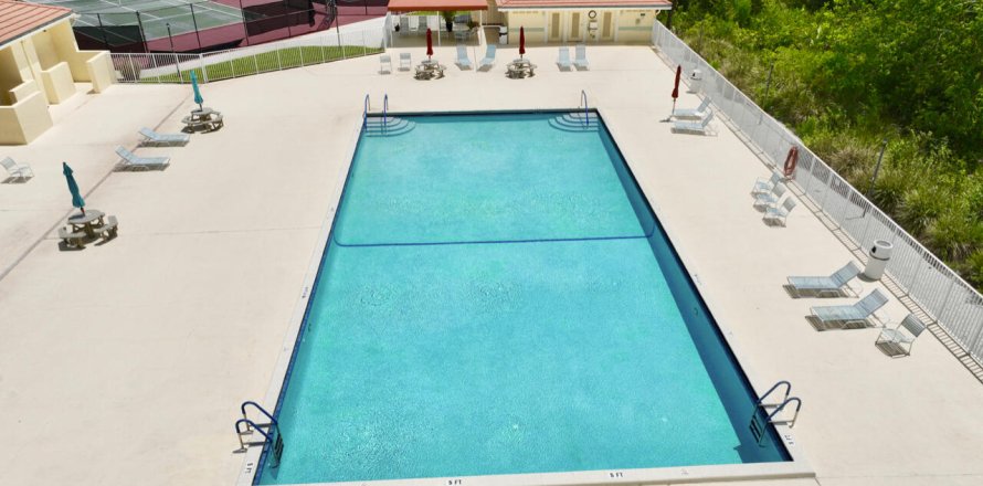 Villa ou maison à Palm City, Floride 2 chambres, 135.73 m2 № 1185595