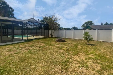 House in Land O' Lakes, Florida 4 bedrooms, 136.75 sq.m. № 1637573 - photo 24