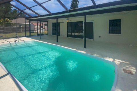 House in Land O' Lakes, Florida 4 bedrooms, 136.75 sq.m. № 1637573 - photo 22