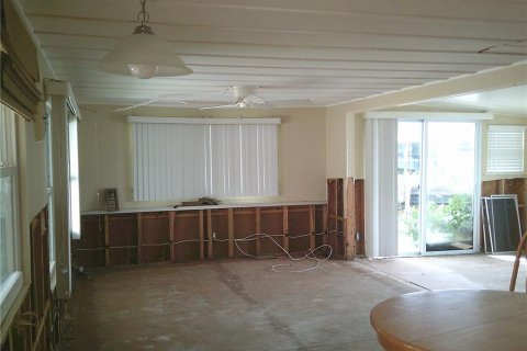 Terreno en venta en Saint Petersburg, Florida № 1912401 - foto 16