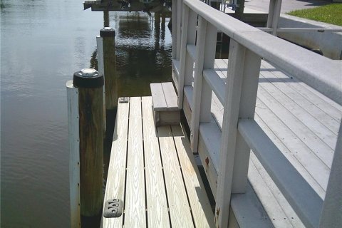 Terreno en venta en Saint Petersburg, Florida № 1912401 - foto 7