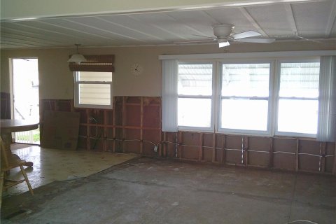 Terreno en venta en Saint Petersburg, Florida № 1912401 - foto 18