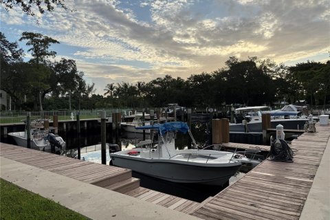 Touwnhouse à vendre à Fort Lauderdale, Floride: 3 chambres, 215.9 m2 № 1831362 - photo 1