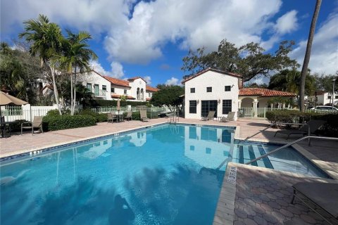 Touwnhouse à vendre à Fort Lauderdale, Floride: 3 chambres, 215.9 m2 № 1831362 - photo 2