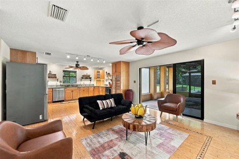 Villa ou maison à vendre à Wimauma, Floride: 3 chambres, 262.91 m2 № 2431663 - photo 4