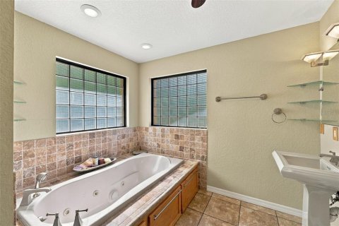 Villa ou maison à vendre à Wimauma, Floride: 3 chambres, 262.91 m2 № 2431663 - photo 13