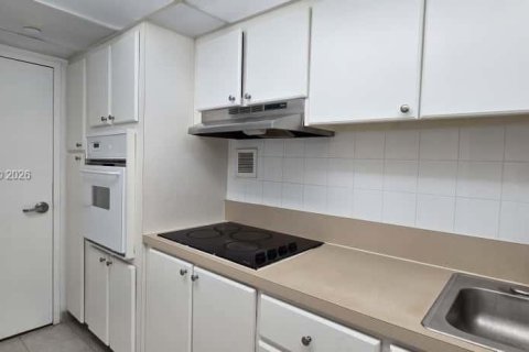 Снять в аренду кондоминиум в Майами-Бич, Флорида 63.17м2, № 1996713 - фото 15