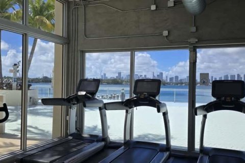 Снять в аренду кондоминиум в Майами-Бич, Флорида 63.17м2, № 1996713 - фото 3