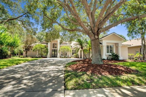House in Palm Harbor, Florida 4 bedrooms, 305.93 sq.m. № 1846325 - photo 4