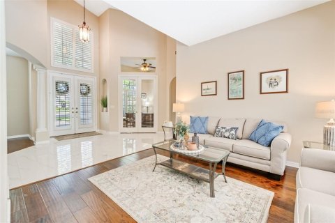 House in Palm Harbor, Florida 4 bedrooms, 305.93 sq.m. № 1846325 - photo 9