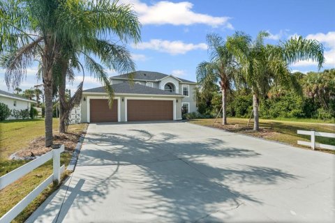 Villa ou maison à vendre à North Port, Floride: 5 chambres, 208.84 m2 № 1907693 - photo 3