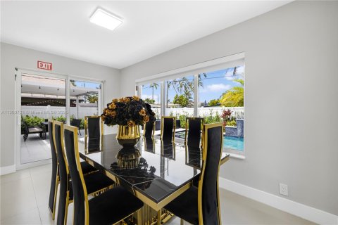 Casa en alquiler en Hollywood, Florida, 3 dormitorios № 1952074 - foto 14