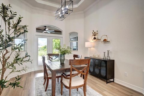 House in Cape Coral, Florida 5 bedrooms, 343 sq.m. № 1771079 - photo 27