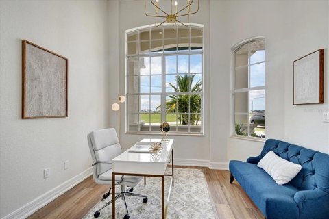 House in Cape Coral, Florida 5 bedrooms, 343 sq.m. № 1771079 - photo 30