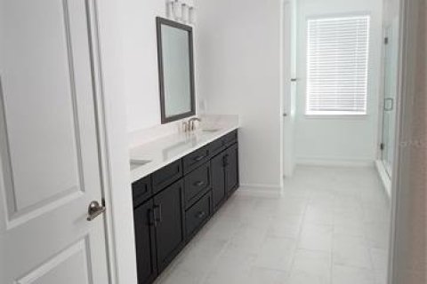 Casa en alquiler en Wesley Chapel, Florida, 5 dormitorios, 412.39 m2 № 1918638 - foto 18