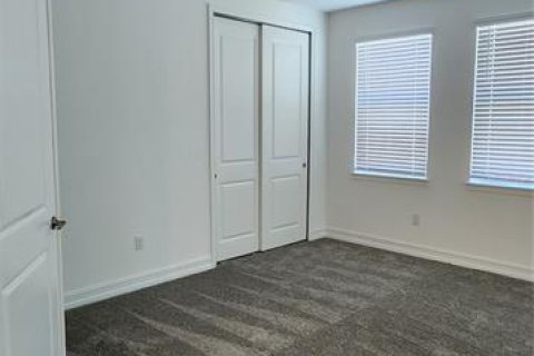 Casa en alquiler en Wesley Chapel, Florida, 5 dormitorios, 412.39 m2 № 1918638 - foto 27