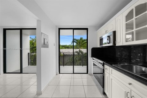 Condominio en venta en Miami Beach, Florida, 2 dormitorios, 105.72 m2 № 1938745 - foto 26