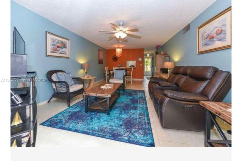 Copropriété à vendre à Boynton Beach, Floride: 2 chambres, 89.19 m2 № 2002689 - photo 10