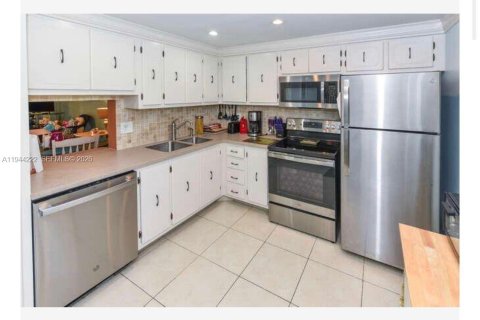 Copropriété à vendre à Boynton Beach, Floride: 2 chambres, 89.19 m2 № 2002689 - photo 6