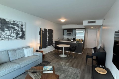 Apartment in Miami, Florida 1 bedroom, 68.56 sq.m. № 2005478 - photo 7