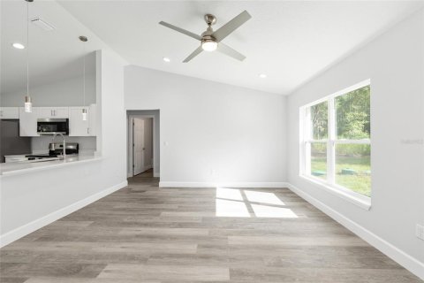 Villa ou maison à louer à Ocala, Floride: 3 chambres, 117.71 m2 № 2134754 - photo 10
