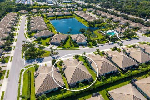 Villa ou maison à vendre à Bradenton, Floride: 2 chambres, 141.68 m2 № 2151096 - photo 4