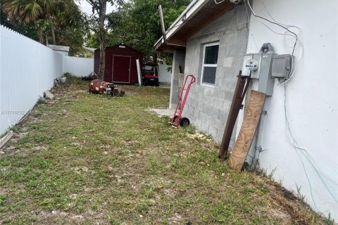 House in Fort Lauderdale, Florida 3 bedrooms, 103.68 sq.m. № 1708303 - photo 18