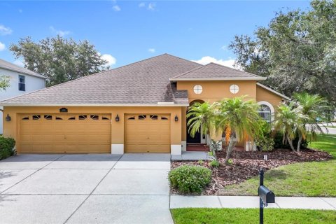 House in Land O' Lakes, Florida 4 bedrooms, 219.81 sq.m. № 1785436 - photo 5