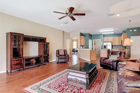 House in Land O' Lakes, Florida 4 bedrooms, 219.81 sq.m. № 1785436 - photo 17