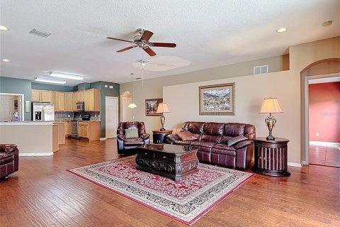 House in Land O' Lakes, Florida 4 bedrooms, 219.81 sq.m. № 1785436 - photo 18