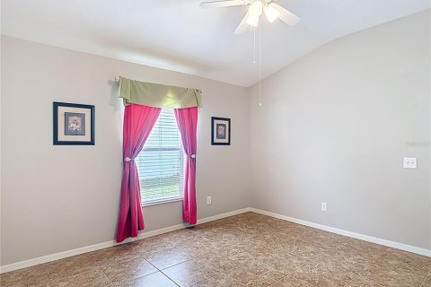 House in Land O' Lakes, Florida 4 bedrooms, 219.81 sq.m. № 1785436 - photo 26