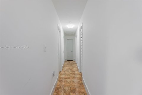 Villa ou maison à vendre à Homestead, Floride: 3 chambres, 179.86 m2 № 1825908 - photo 19