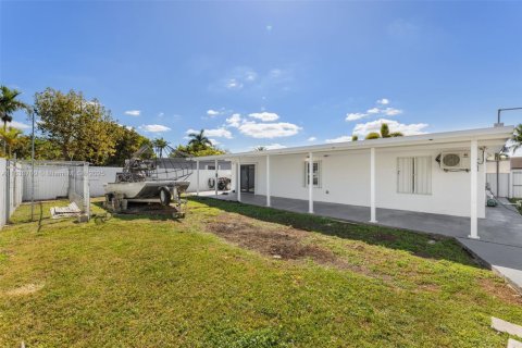 Villa ou maison à vendre à Homestead, Floride: 3 chambres, 179.86 m2 № 1825908 - photo 28