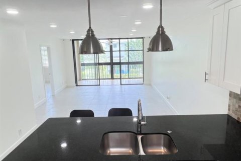 Copropriété à louer à Lake Worth, Floride: 2 chambres, 93.37 m2 № 2273561 - photo 9