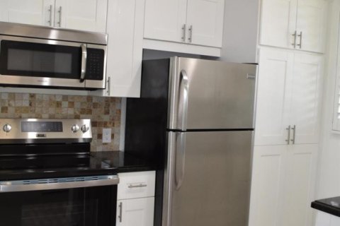 Copropriété à louer à Lake Worth, Floride: 2 chambres, 93.37 m2 № 2273561 - photo 7