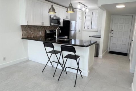 Copropriété à louer à Lake Worth, Floride: 2 chambres, 93.37 m2 № 2273561 - photo 13