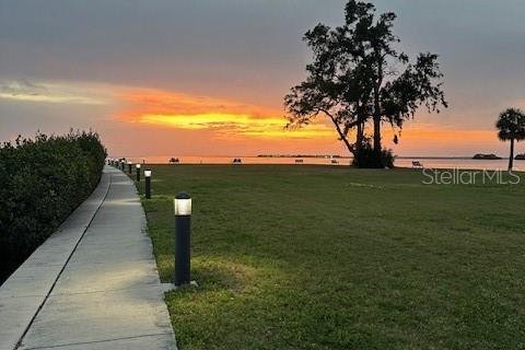 Condominio en alquiler en Tarpon Springs, Florida, 2 dormitorios, 91.04 m2 № 1875924 - foto 24