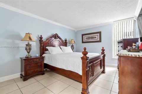 Copropriété à louer à Miami, Floride: 2 chambres, 83.61 m2 № 1976775 - photo 7