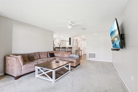 House in Ruskin, Florida 3 bedrooms, 133.97 sq.m. № 1919591 - photo 5