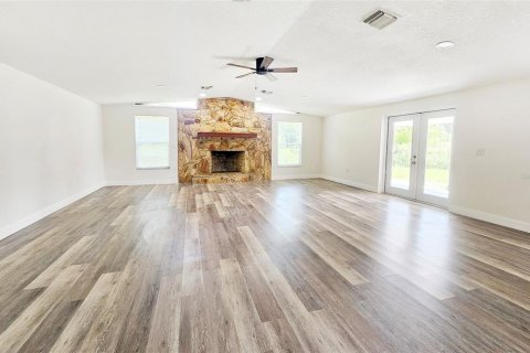 Villa ou maison à vendre à Thonotosassa, Floride: 3 chambres, 162.02 m2 № 1919073 - photo 6