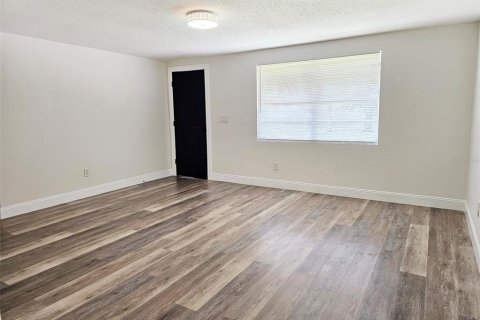 Villa ou maison à vendre à Thonotosassa, Floride: 3 chambres, 162.02 m2 № 1919073 - photo 20