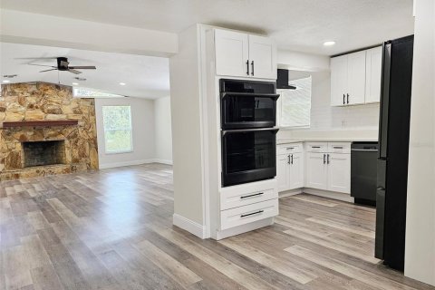 Villa ou maison à vendre à Thonotosassa, Floride: 3 chambres, 162.02 m2 № 1919073 - photo 18