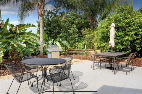 Villa ou maison à louer à Kissimmee, Floride: 6 chambres, 248.7 m2 № 2386597 - photo 25