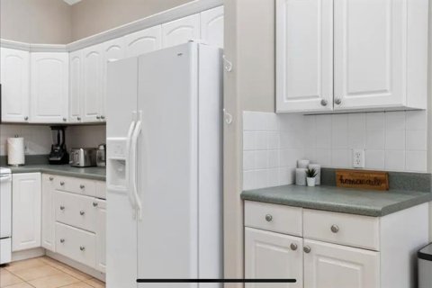 Villa ou maison à louer à Kissimmee, Floride: 6 chambres, 248.7 m2 № 2386597 - photo 5