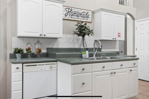 Villa ou maison à louer à Kissimmee, Floride: 6 chambres, 248.7 m2 № 2386597 - photo 6