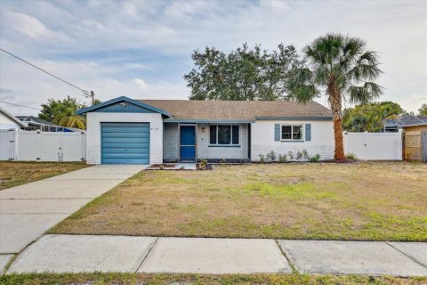 House in Apollo Beach, Florida 2 bedrooms, 83.98 sq.m. № 1689920 - photo 23