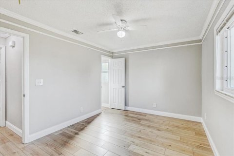 House in Apollo Beach, Florida 2 bedrooms, 83.98 sq.m. № 1689920 - photo 17