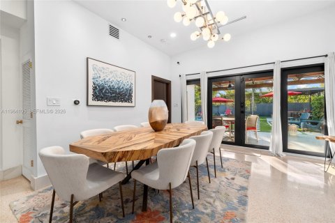 Villa ou maison à louer à Miami Beach, Floride: 3 chambres, 176.14 m2 № 2026739 - photo 9