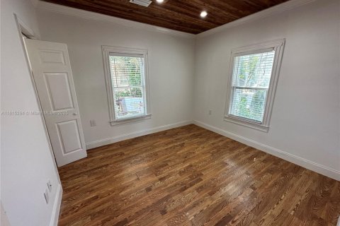 House in Dania Beach, Florida 4 bedrooms № 1766857 - photo 5