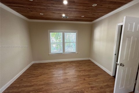House in Dania Beach, Florida 4 bedrooms № 1766857 - photo 6